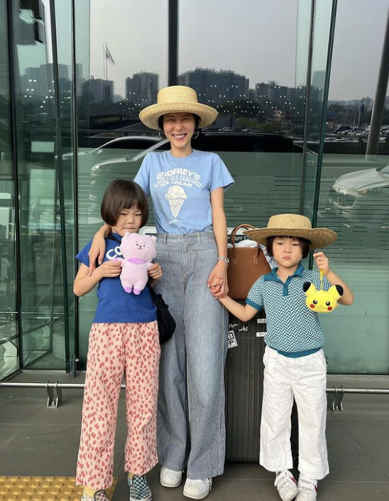 '마이큐♥' 김나영, 올해도 제주살이 시작…엄마 키 따라 잡는 두 아들