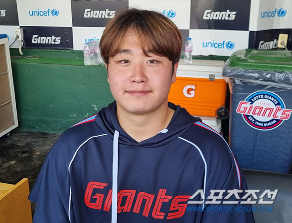 "볼끝은 자신있다" 기회 잡은 야구인2세…父 앞에서도 기죽지 않았다 [인…