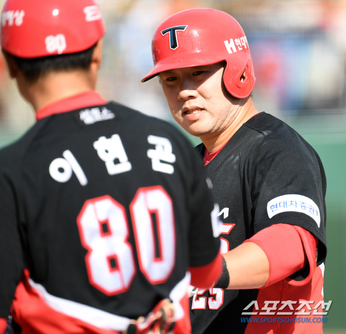 "다들 너무 잘해서…" 천군만마 될 줄 알았는데 자리가 없다…교통정리 불…