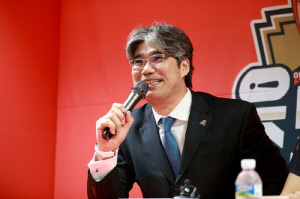 OK금융그룹 오기노 감독 