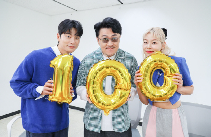 100회 맞은 '나는 솔로'...PD "출연자 문제...더 신중하게 제작…