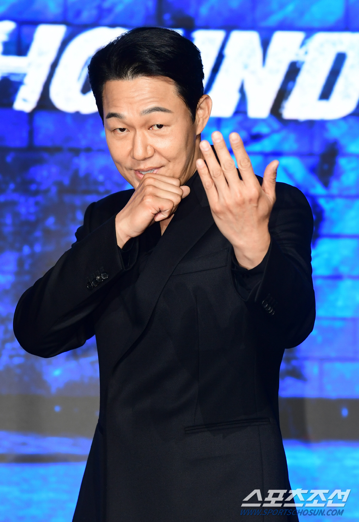 [SC현장] "전역 다음날 첫촬영".,'사냥개들' 우도환 '진심' 넣은 …