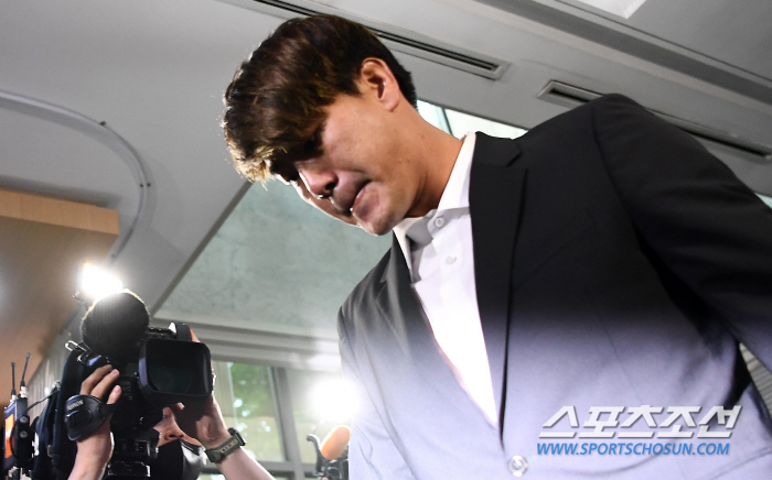 음주 논란→1군 말소→출전정지는 피했다, SSG 김광현 곧바로 콜업? "…