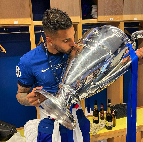 '메날두 안부럽다' UEFA 대회 올킬한 최초의 사나이, 에메르송