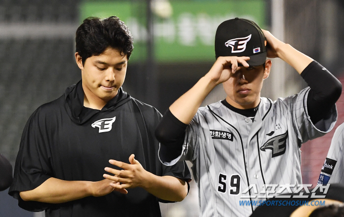 '제구까지 잡힌 160.1km' 던질수록 진화하는 괴물투수 문동주, '위…