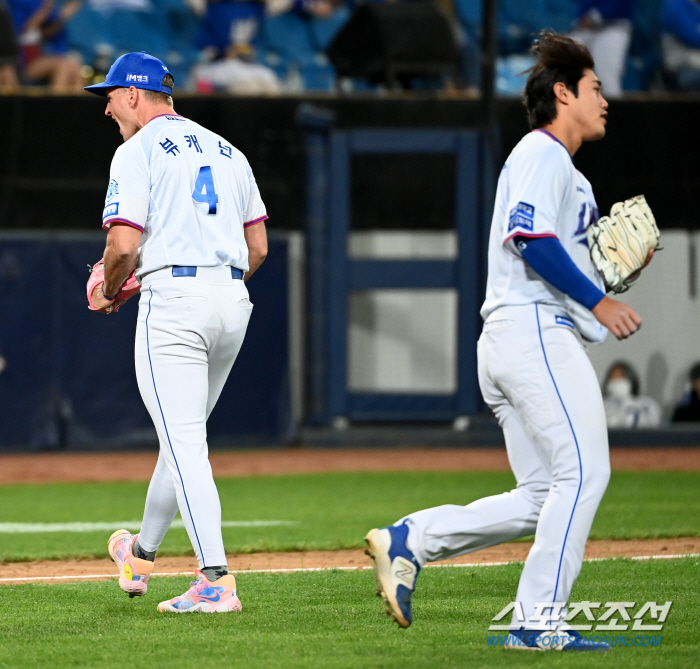 '아프고, 부진하고…' 삼성의 자랑 효자 외인 듀오, 어쩌다 이런 일이……