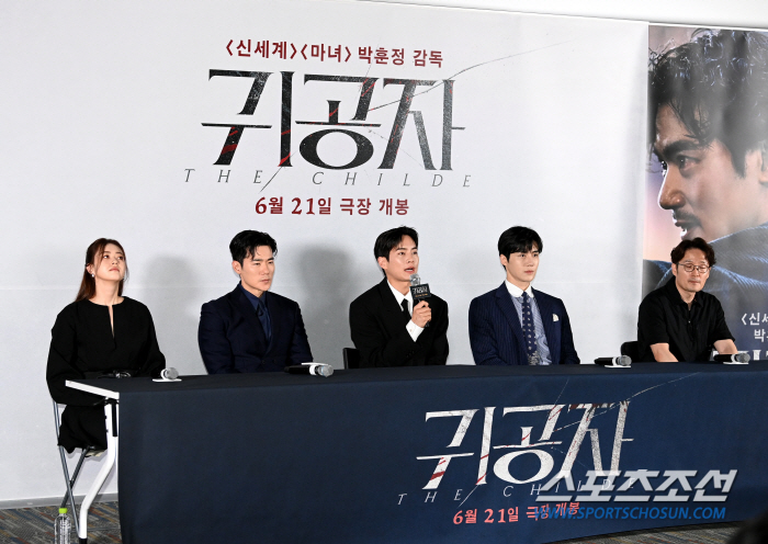 [SC현장] "깔끔하게 미친놈, 김선호 아니면 안 돼"…김선호 피칠갑 맑…