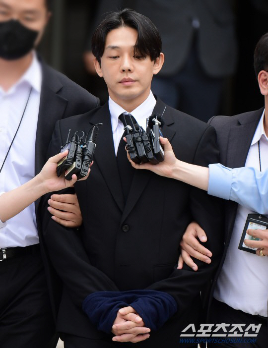 '마약 투약' 유아인, 9일 불구속 송치 예정…지인·의사 21명 입건