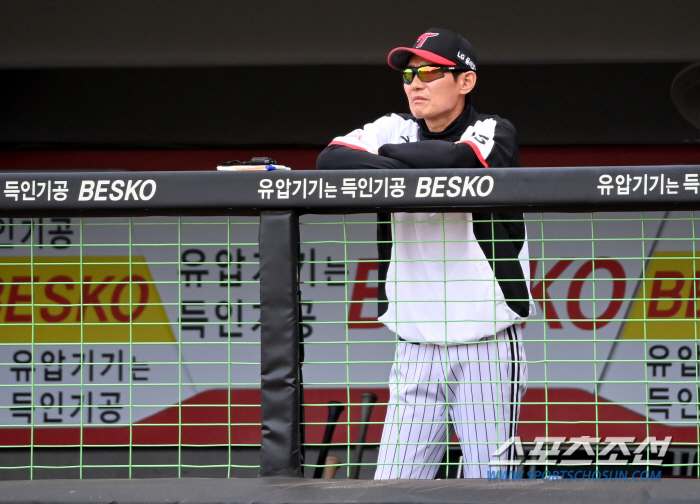 '12안타 7실점' 23세 영건의 홀린듯한 난타…염갈량의 결단 '핵심 4…