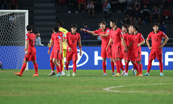 '카사데이 선제골-이승원 동점골' 한국, 이탈리아와 1대1 '팽팽'[전반…