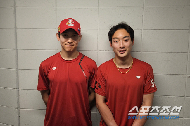 '우승 주역→국대 듀오' 최지훈·박성한 "AG 영광, 서로 믿고 갑니다"…