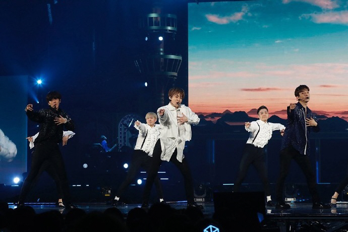 [SC초점] "스엠라이팅→엑소 컴백+디오 솔로 미지수"…첸백시 vs SM…