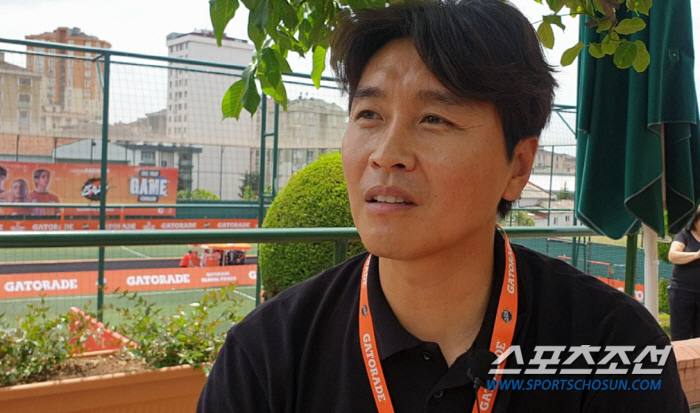 [단독인터뷰]'라이언킹' 이동국 '영혼의 투톱' 김은중 감독에게 "훌륭한…
