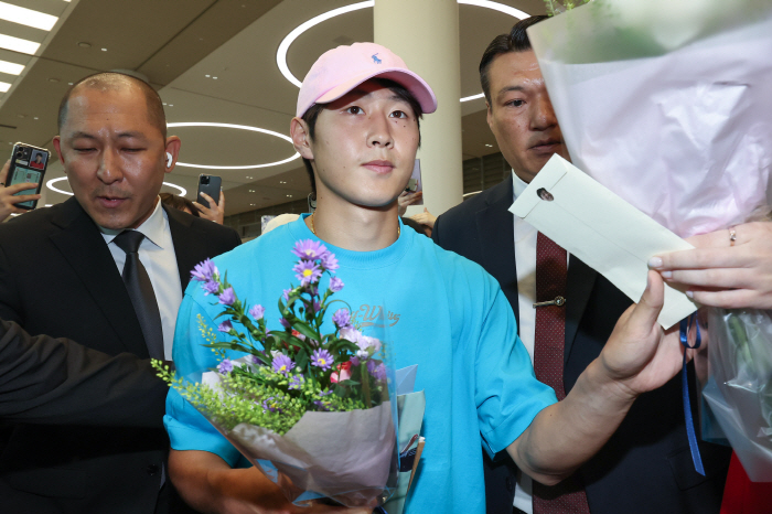'의리+멘털 장착' 이강인이 마요르카 동료 감동시킨 일화 "12월에 이적…