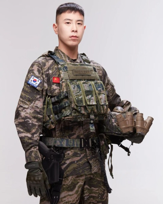 피오 "25살에 돌아가신 母 소원으로 해병대 입대" [종합]
