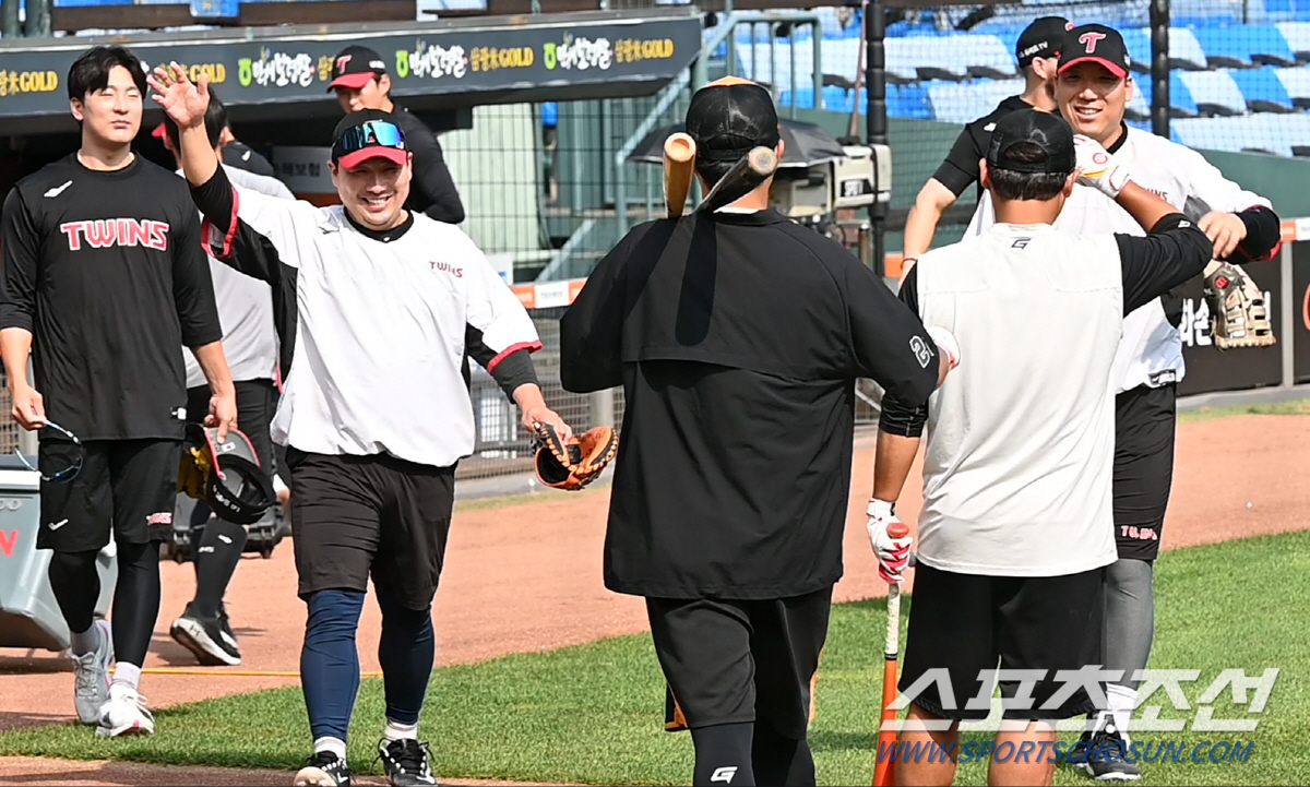'캡틴 오지환, 켈리, 박해민, 김현수까지...' 쌍둥이들을 모두 품에 …