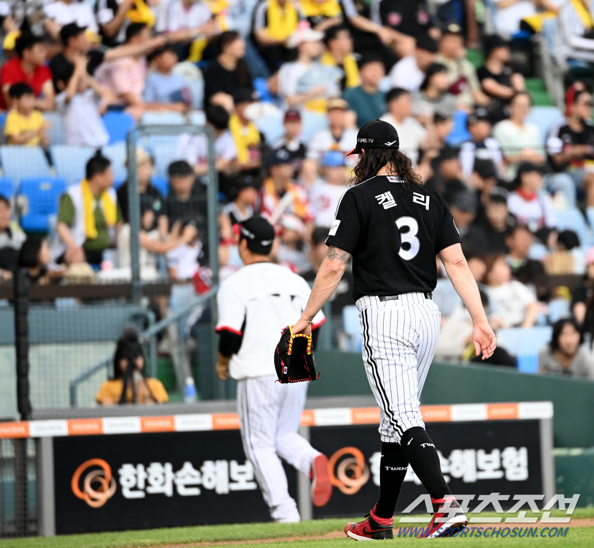 [대전현장]에이스 켈리가 1.2이닝 6실점 강판…3연전 스윕패 위기에서,…