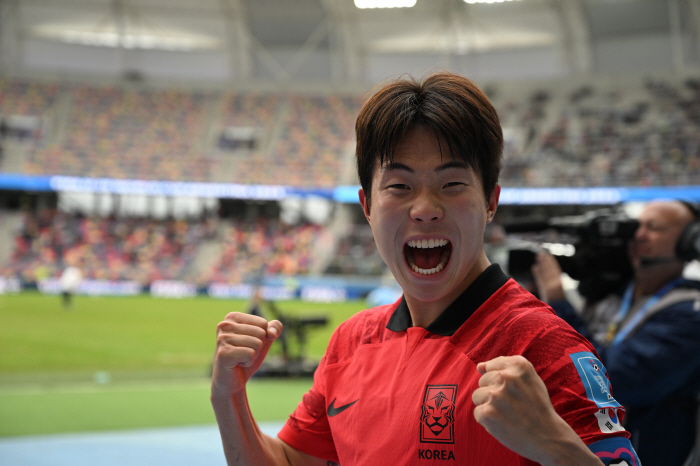 [U-20WC]과감한 '파넨카 PK' 동점골, '3골-4도움' 이승원 4…