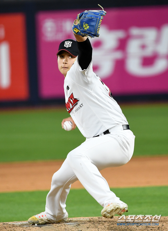 6일간 5등판 1승2홀1세 따낸 고졸 2년차 셋업맨 국대 성공. 적극 홍…