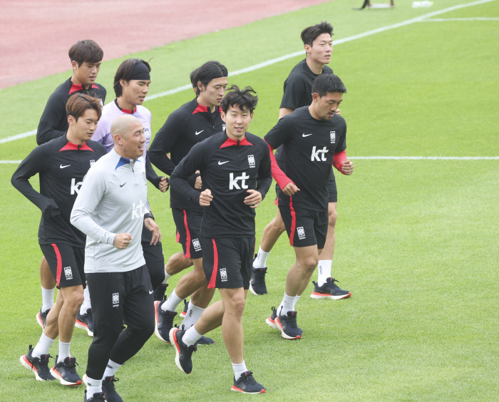벌써 '화두'는 카타르아시안컵, '첫 담금질' 클린스만호 두 번째 항해는…