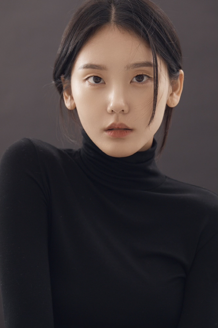 17세 최연소 美명문대 입학 '엄친딸' 심소영, 케이플러스와 전속계약[공…
