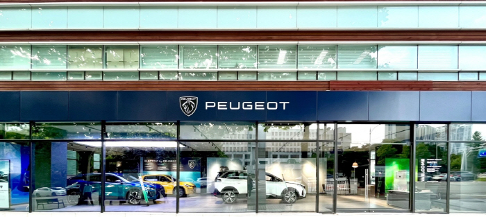 푸조 강남 전시장 서초로 이전