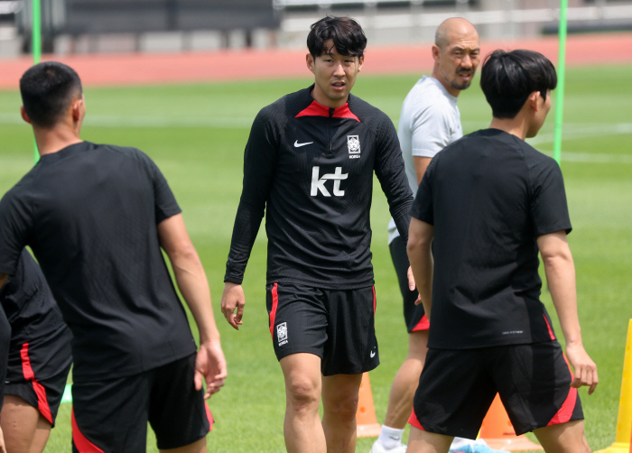 스포츠탈장 수술 받은 '회복의 신' 손흥민, 페루전 나설 수 있을까