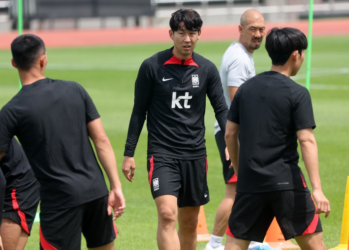 스포츠탈장 수술 받은 '회복의 신' 손흥민, 페루전 나설 수 있을까