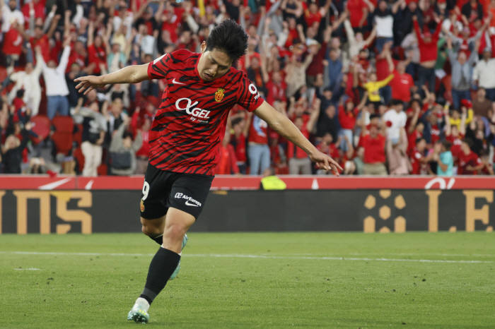 "반전에 반전" 'ATM도, EPL도 아니었다' KING 이강인, PSG…