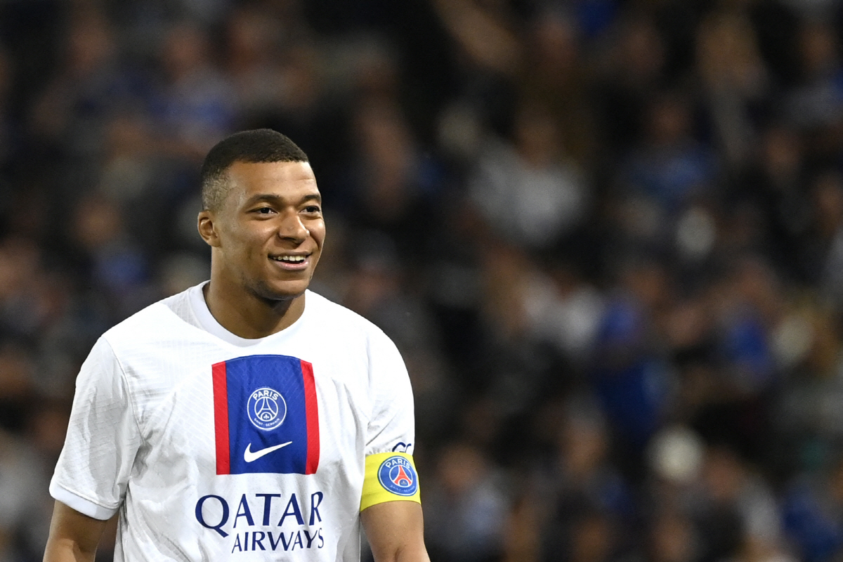 충격 PSG, 음바페까지 판다.. '메시·음바페·네이마르' 2년 만에 해…