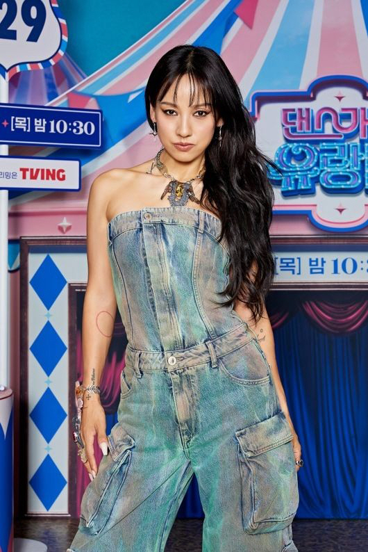 추억팔이 예능만? 이효리는 계획이 다 있다…'신드롬' 재현할 컴백 예고 …
