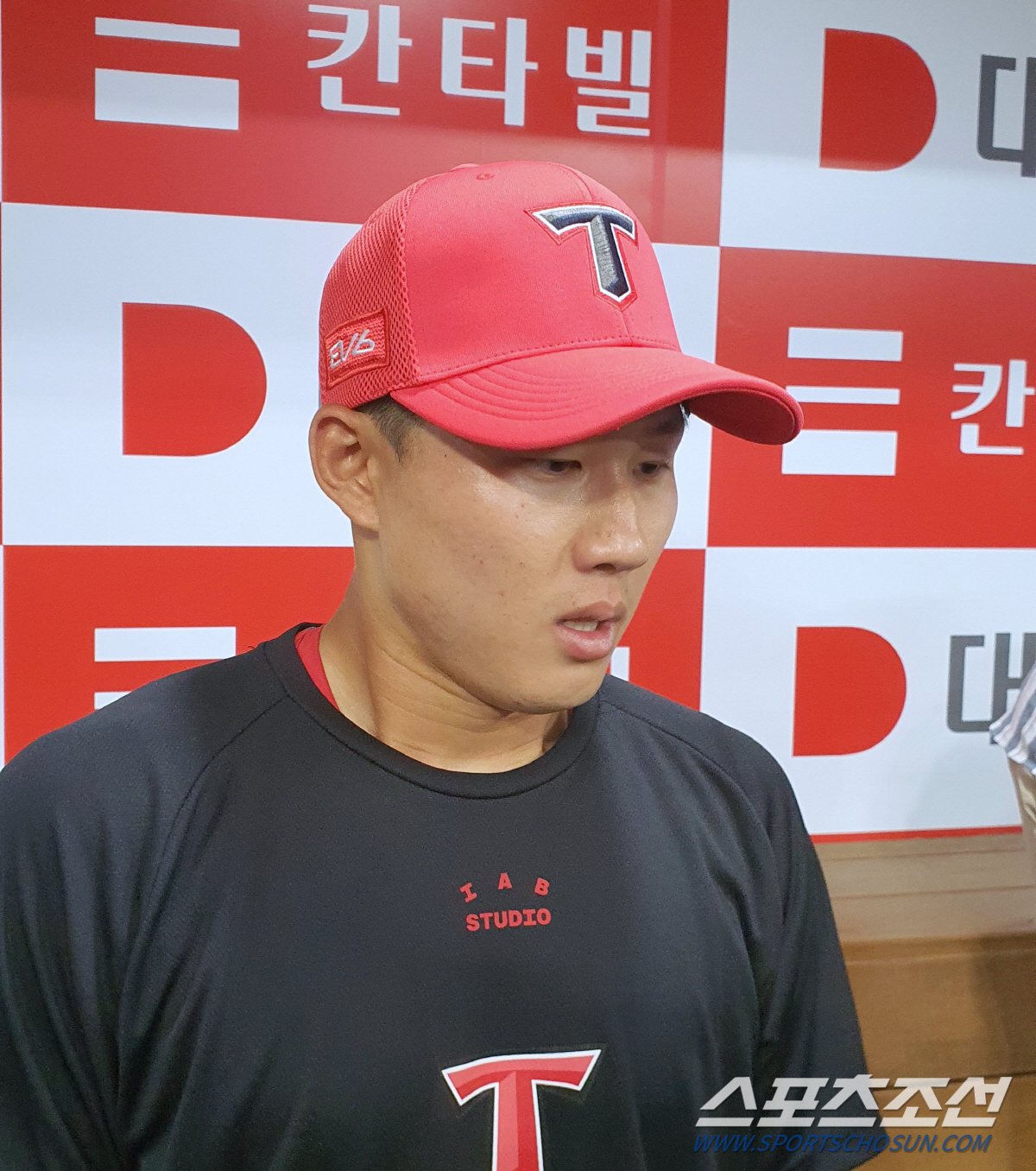 상무 전역→1446일 만에 1루수 출장 "매일 자기 전 1군 타석 생각……