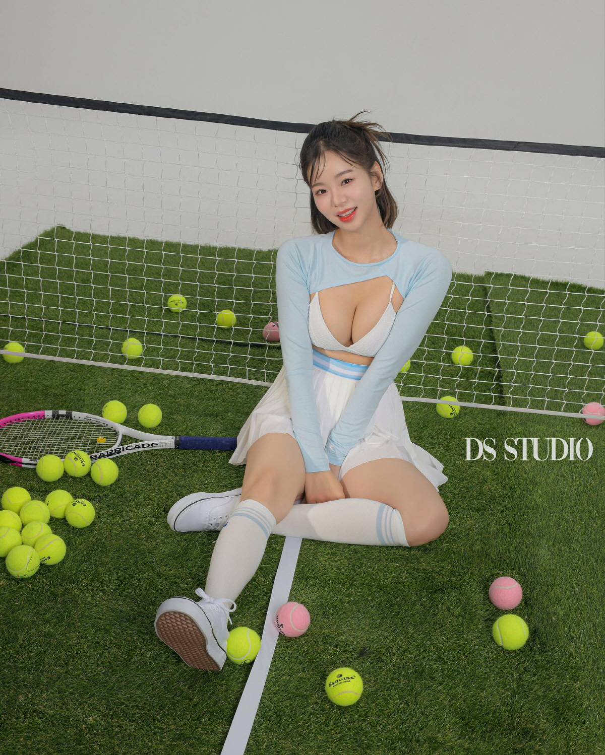 "테니스복 맞아?"…맹승지, 노출多 스포츠룩, 볼륨 몸매 자랑