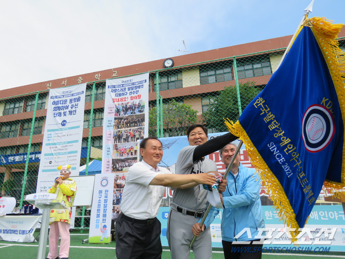 "NEVER GIVE UP!" 헐크의 따뜻한 응원, 이만수배 발달장애인 …