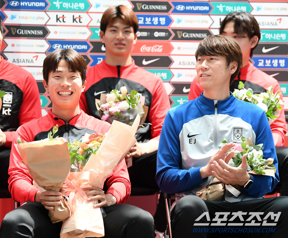 [현장스케치]'찬란했던 스무살의 여름' 김은중과 아이들, "韓, 빛나게 …