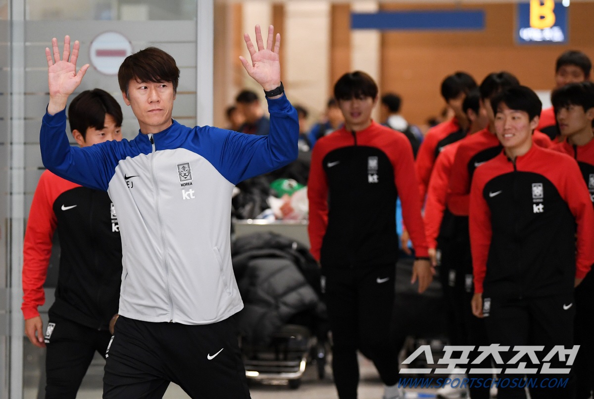 [현장스케치]'찬란했던 스무살의 여름' 김은중과 아이들, "韓, 빛나게 …