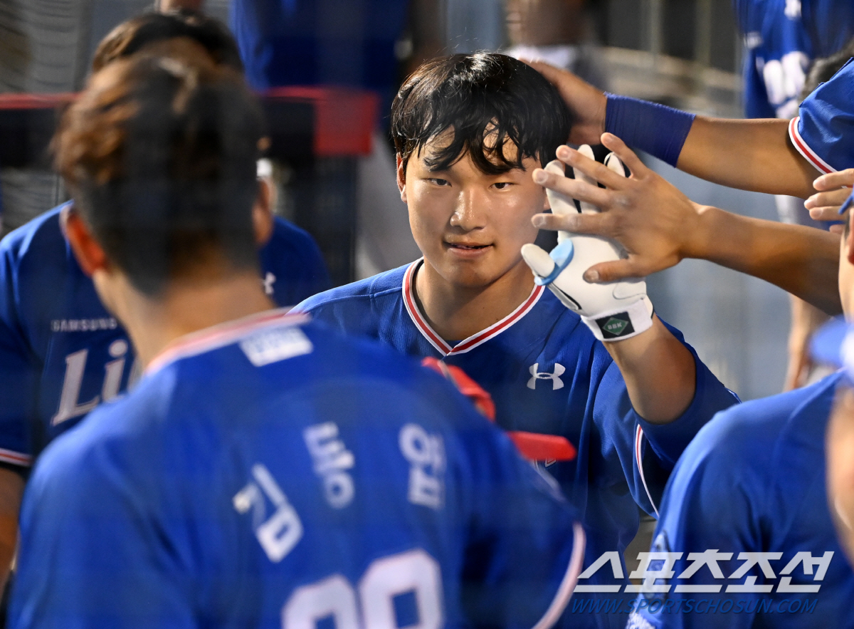 "나도 부모님도 거짓말인 줄 알았다" 오키나와 1,2군 합동캠프의 유산,…