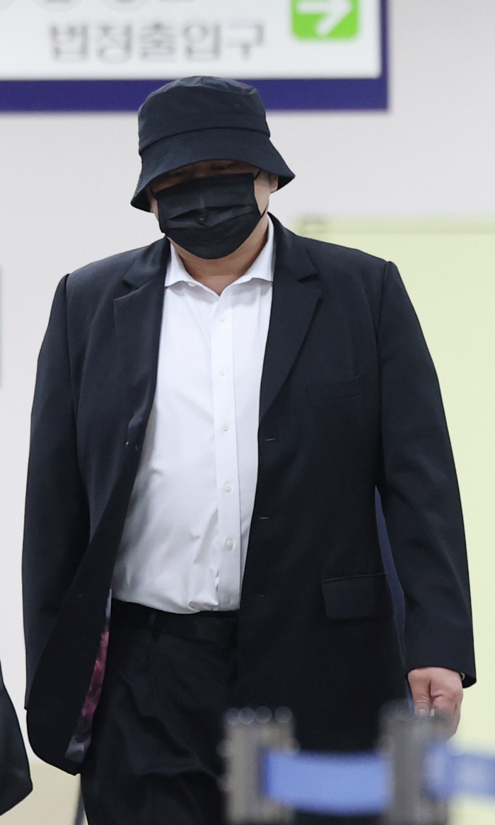 [종합] "필로폰 4500만원어치, 죄질 나빠"…돈스파이크, 징역2년 법…