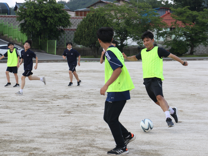 '의령에 경남FC가 떴다', 찾아가는 축구클리닉 진행