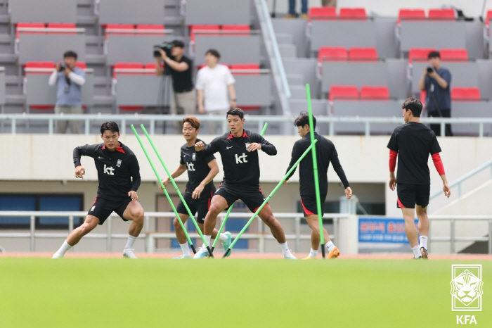 [페루전 라인업]첫 승 도전하는 클린스만호, 오현규-황희찬 '투톱' 이강…