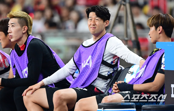 [믹스트존]'스포츠탈장으로 페루전 결장' 손흥민 "엘살바도르전? 당일까지…