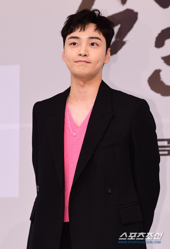 [공식] 김민재, 팬미팅 이틀 앞두고 취소…"동덕여대 사고 애도의 마음"
