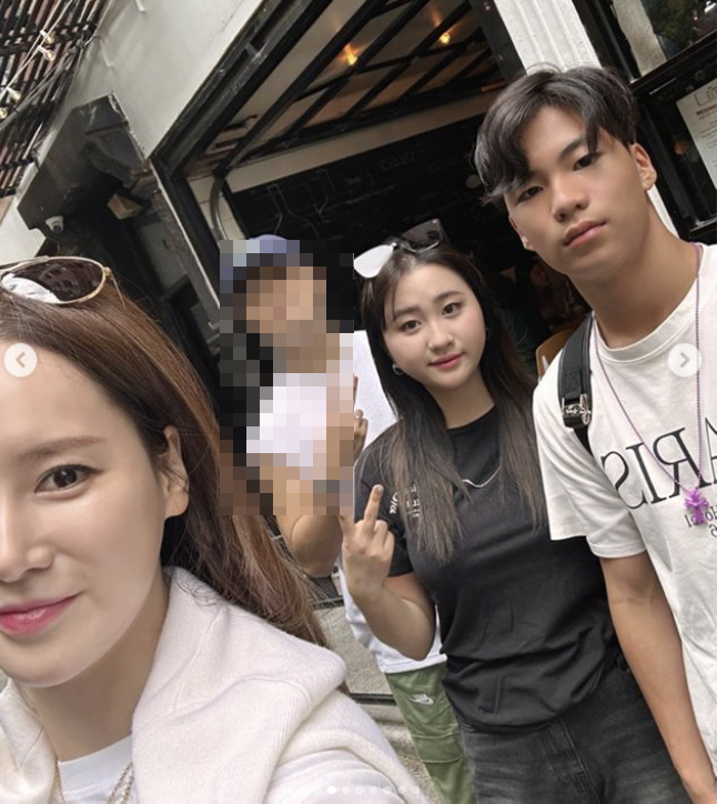 '안정환 子' 안리환, 마스크 벗으니 '더 박보검 닮은꼴'…훤칠한 키에 …
