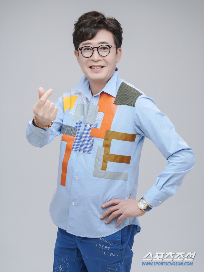 '전국가요대행진' 이부영, 6집 앨범 공개…강진 작사 '그런사랑 해봐요'…