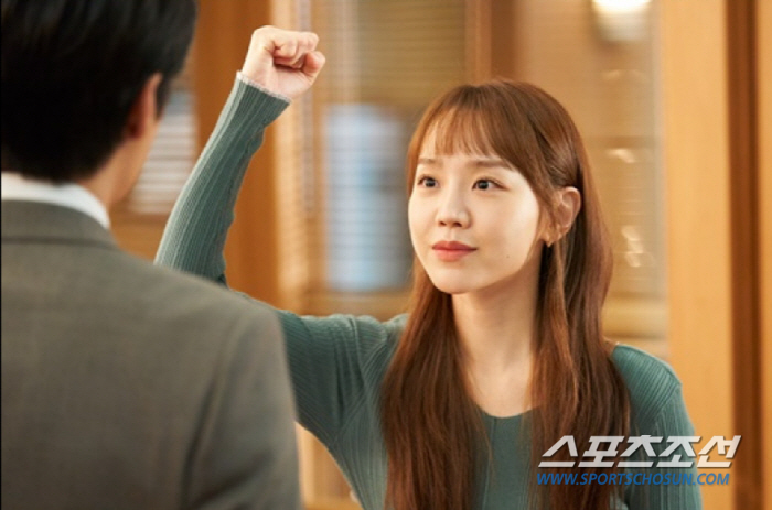 [이정혁의 수다톡톡]'파죽지세' 임윤아 vs '절치부심' 신혜선…안방극장…