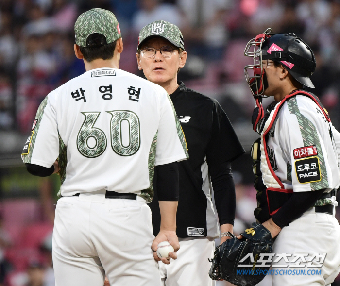 "타자들도 잘 했지만…" 만년 강팀의 눈에 띄는 회복세, 사령탑은 콕 짚…
