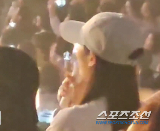 [SC이슈]김연아, 포레스텔라 콘서트서 '박장대소'…'♥고우림' 한마디에…