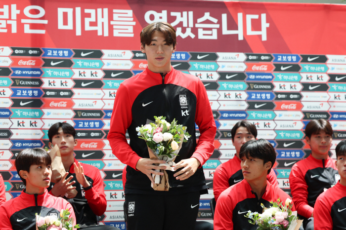 'U-20WC 베스트 11' 김지수 21일 영국행, 훈련은 브렌트포드 '…