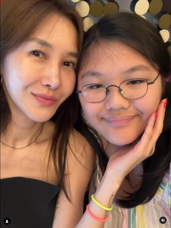 엄태웅♥윤혜진 딸 지온, '후니쓰' 개그본능 발동 "누구 닮았나? 마냥 …