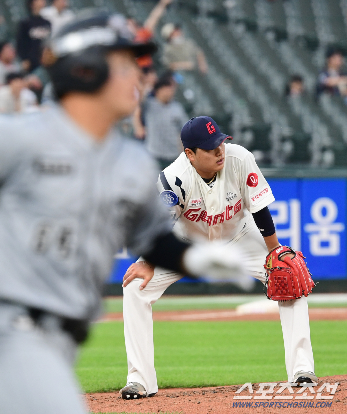 터크먼 대체자는 고졸신인 문현빈, 지난주 1,2,3호 홈런 슈퍼루키급 맹…